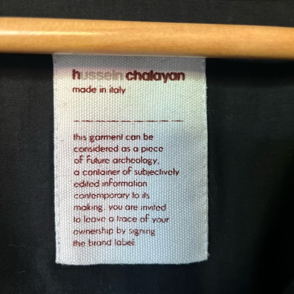 Gorgeous vintage Hussein Chalayan black wool coat. Size 44/M. Lined. - Picture 2 of 11